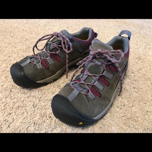 Keen Shoes - Women's Keen Steel Toe Shoe